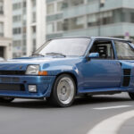 découvrez tout sur la renault 5 turbo 2, une voiture emblématique aux caractéristiques uniques qui ont marqué l'histoire automobile.